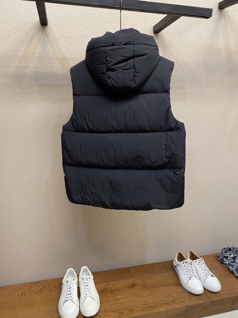 Can*a G00se down jackets